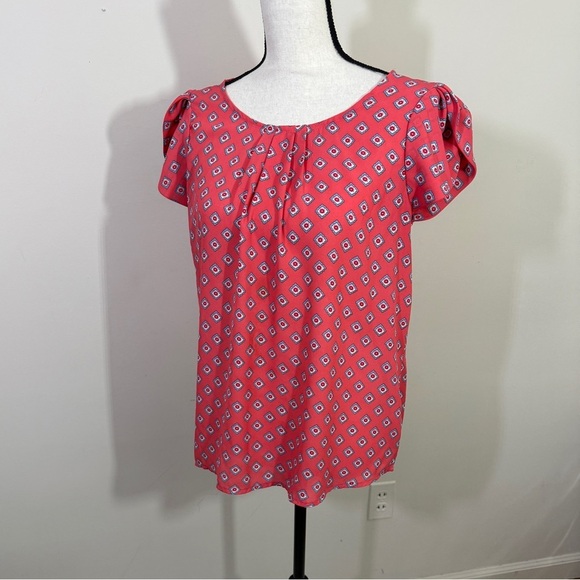 Peach shade Geometric Women's Top - Picture 3 of 8